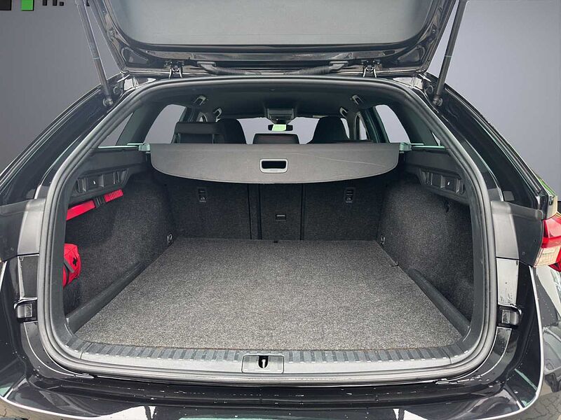 SKODA Octavia Combi RS 1.4 TSI iV Navi ACC