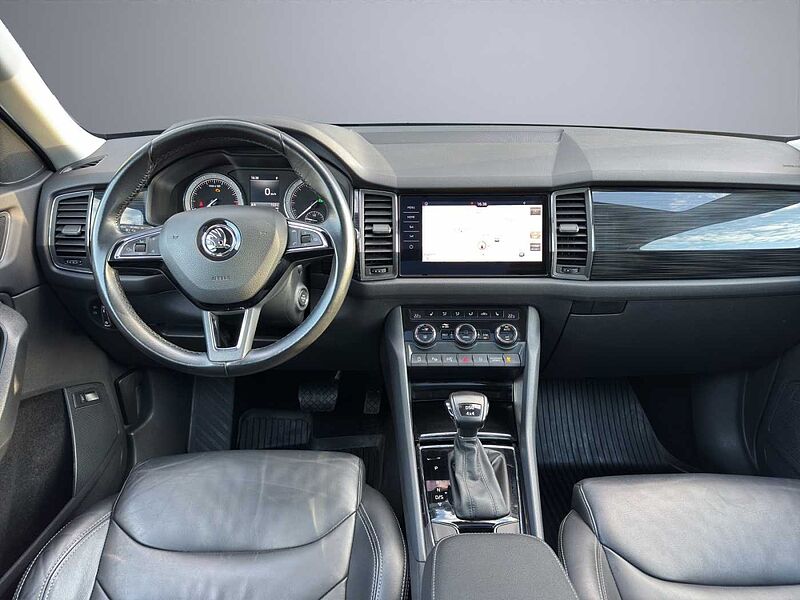 SKODA Kodiaq Diesel 2.0 TDI 4x4 DSG AHK Navi