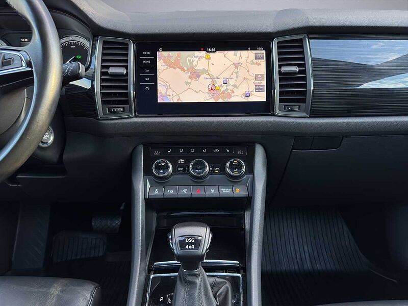 SKODA Kodiaq Diesel 2.0 TDI 4x4 DSG AHK Navi