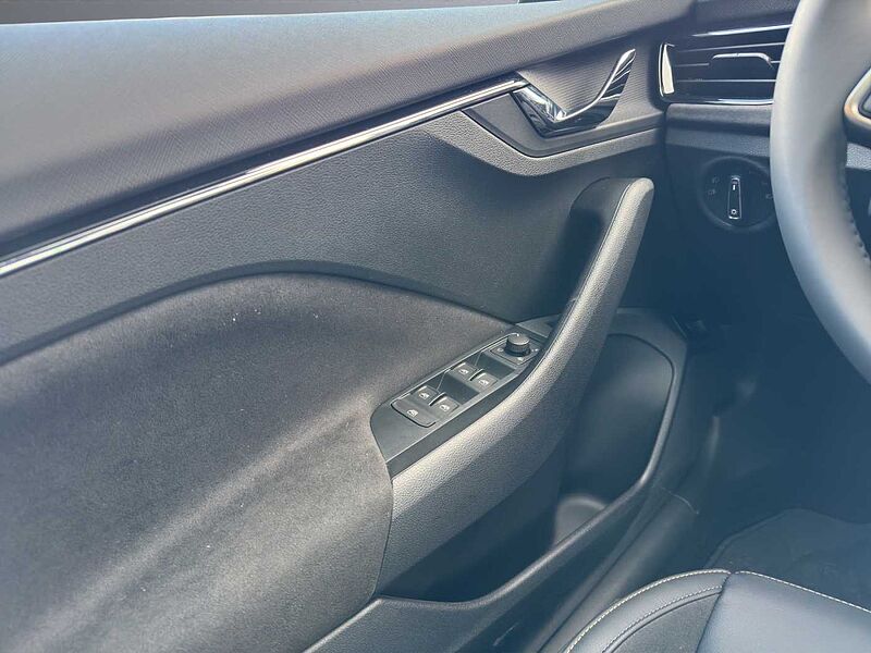 SKODA Kamiq 1.0 TSI DSG Tour