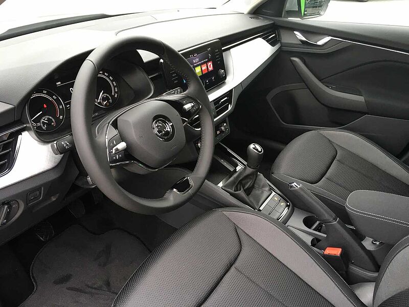 SKODA Kamiq 1.5 TSI Tour PDC+SHZ+KLIMA